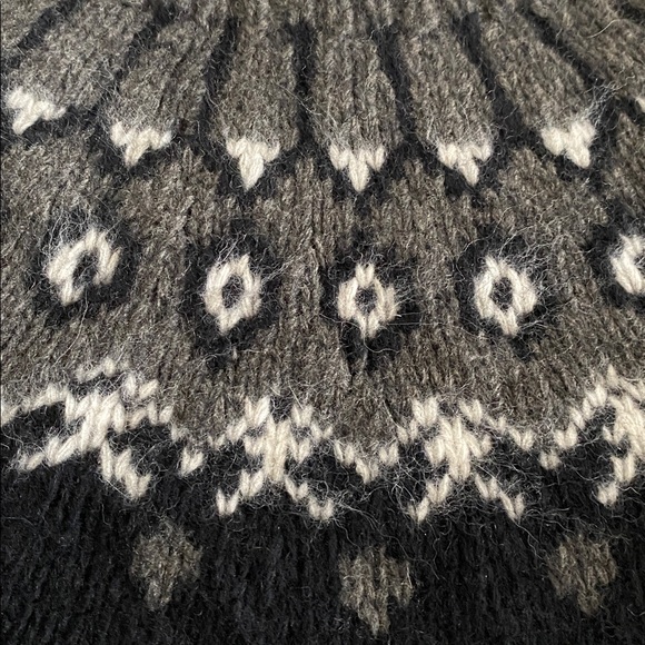 Ralph Lauren Exclusive Hand Knit  Black Fair Isle Yoke Scandinavian Size Large - Picture 10 of 13